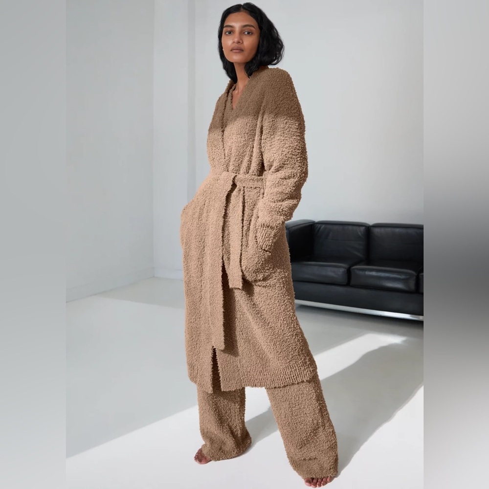 ✨ NWT Aritzia The Group Babaton Retreat Robe – Oak (White) – XS ✨